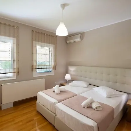 Violet Luxury Villa Kalligoni