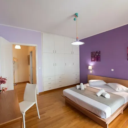 Violet Luxury Kalligoni